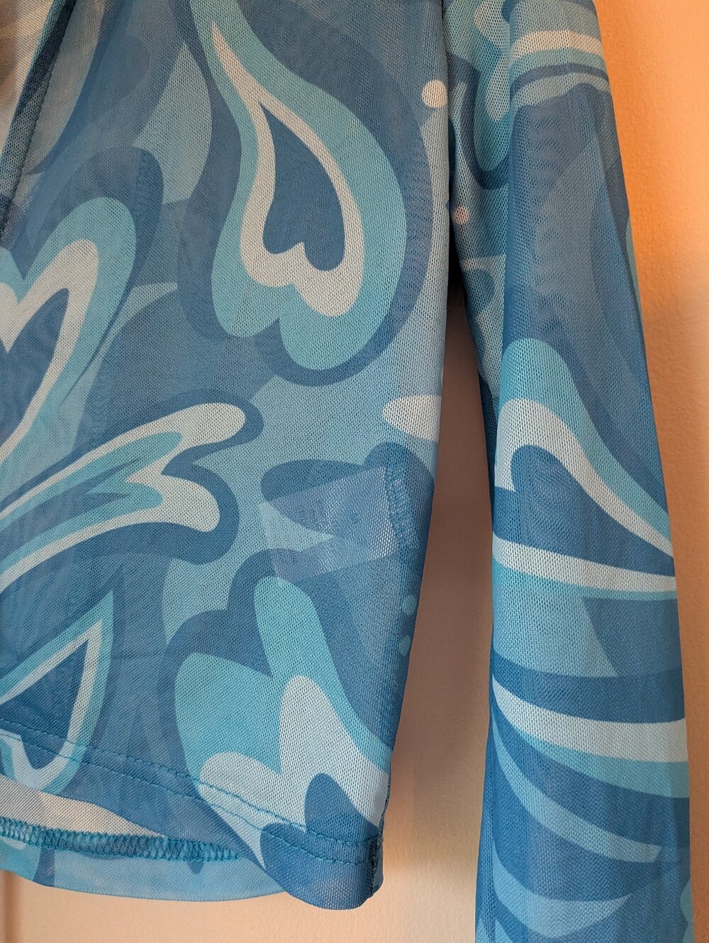 Bailey Rose Blue Printed Tie-Front Crop Top - Picture 4 of 6